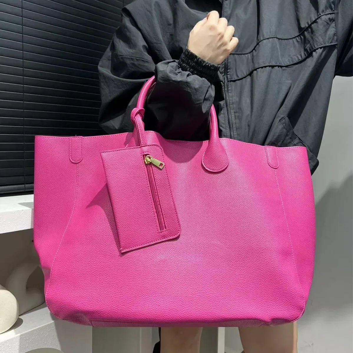 Oversized Vegan Leather Handbag – Simple, Versatile & Large-Capacity Shopping Tote for Women
