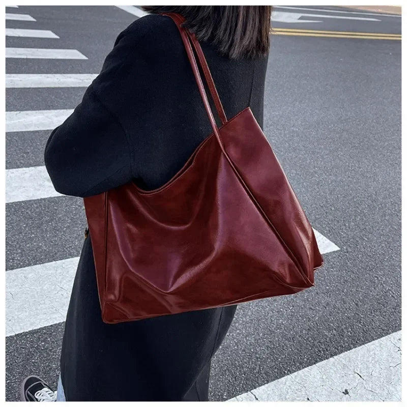 Fashion PU Leather Tote – Soft Large-Capacity Underarm & Crossbody Bucket Bag for Women