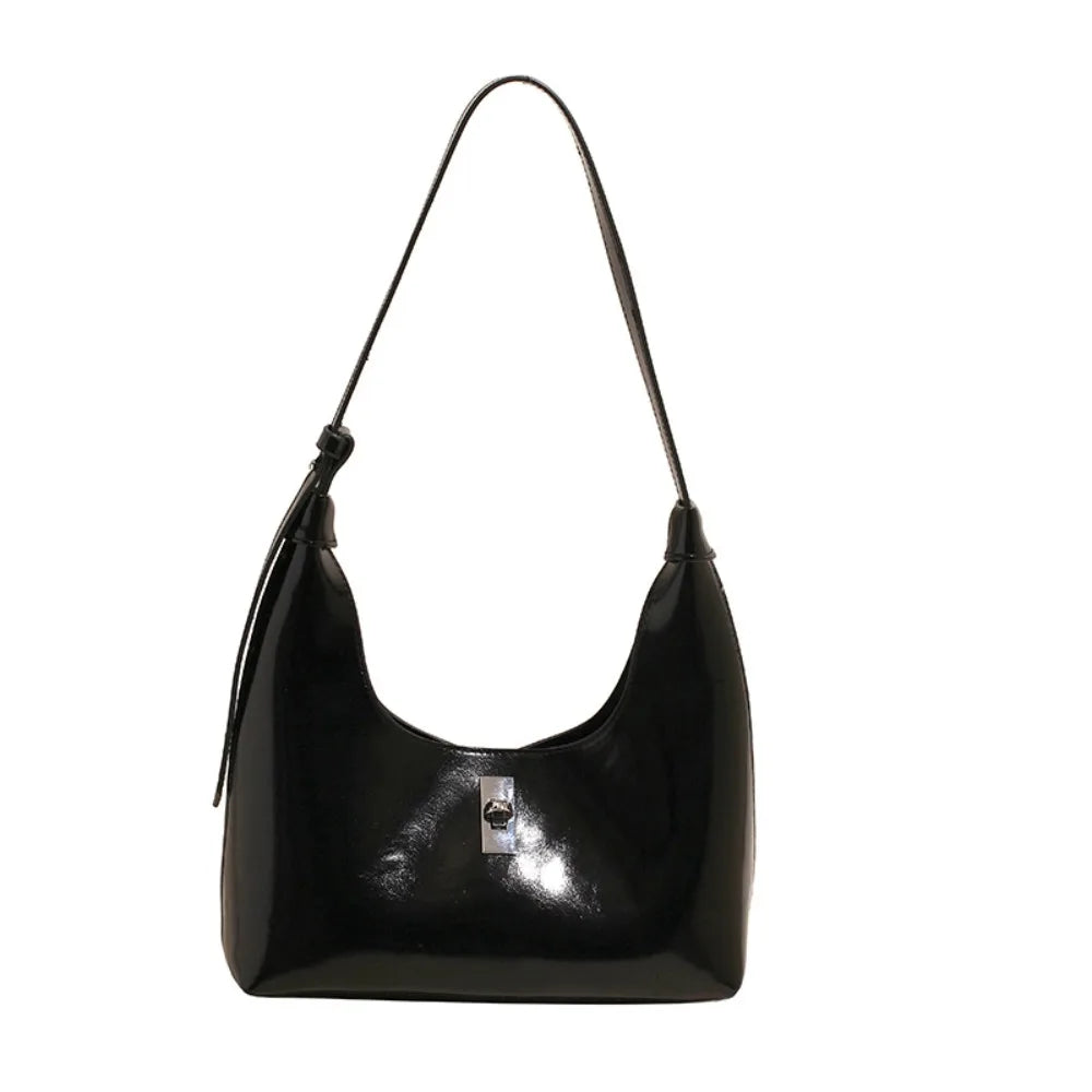 Minimalist Crescent Hobo Bag – Soft Leather Tote for Commuting & Outdoor Use