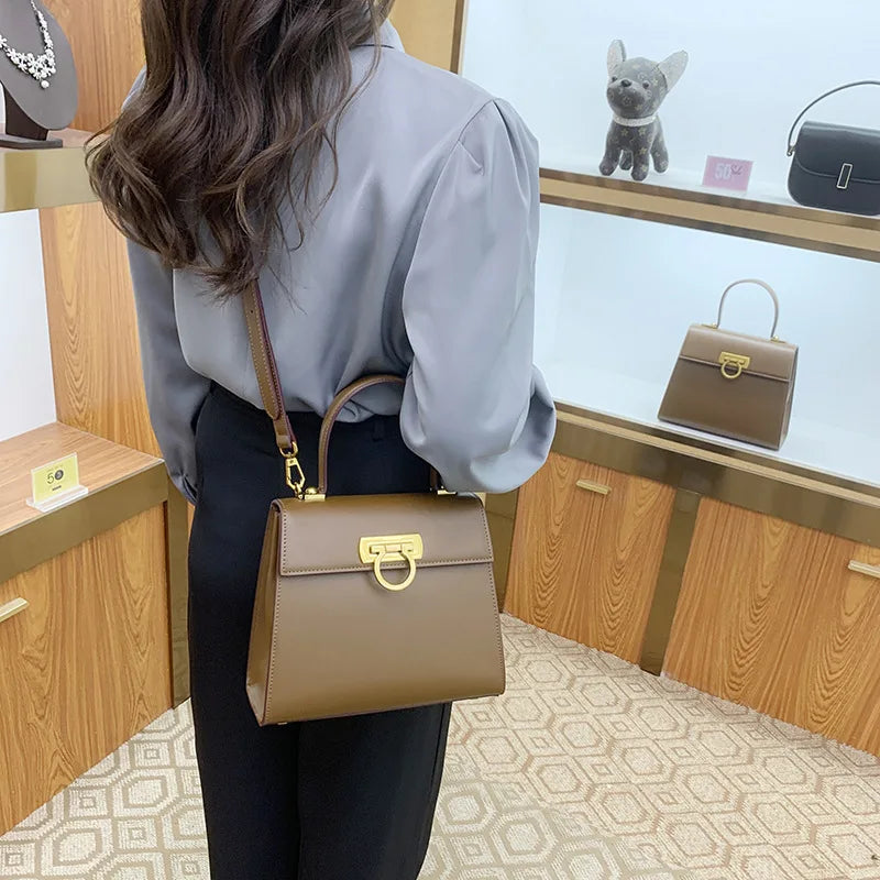 French Soft Leather Crossbody – Fashionable Kelly-Style Handbag with Horseshoe Buckle