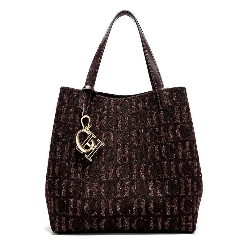 Statement Bucket Bag – Stylish, Roomy & On-the-Go