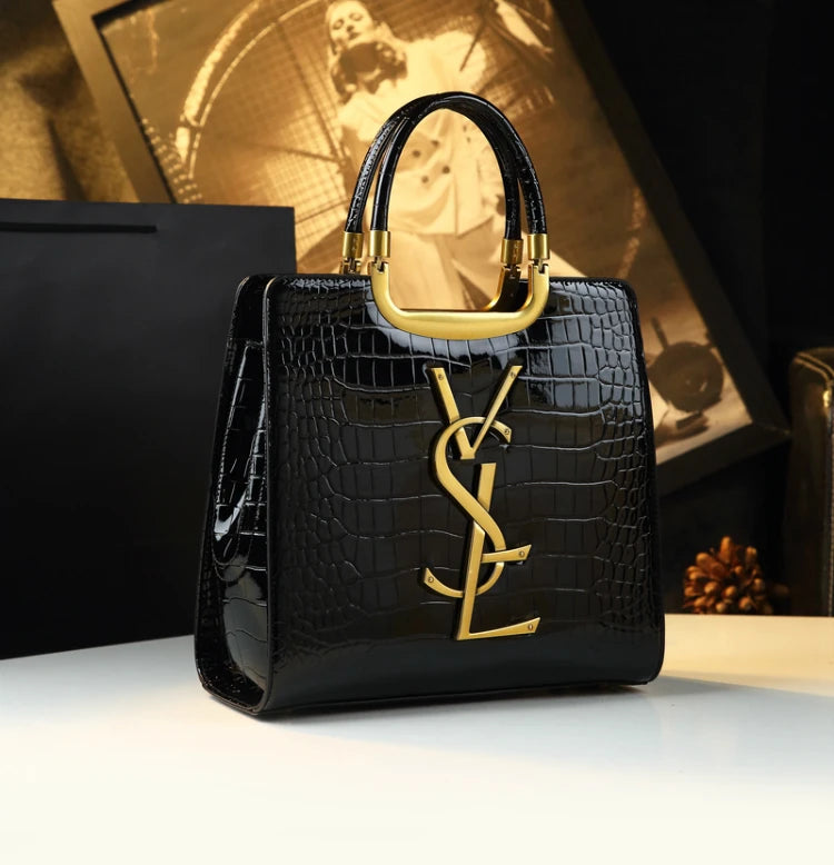 Luxury Crocodile Shoulder Bag – Chic, Seasonal & Sophisticated