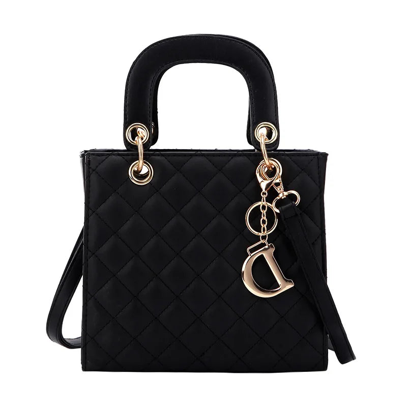 Luxury Chain Tote – Trendy Quilted Design & Versatile Carry