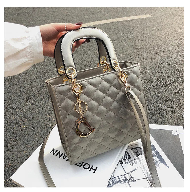 Luxury Chain Tote – Trendy Quilted Design & Versatile Carry