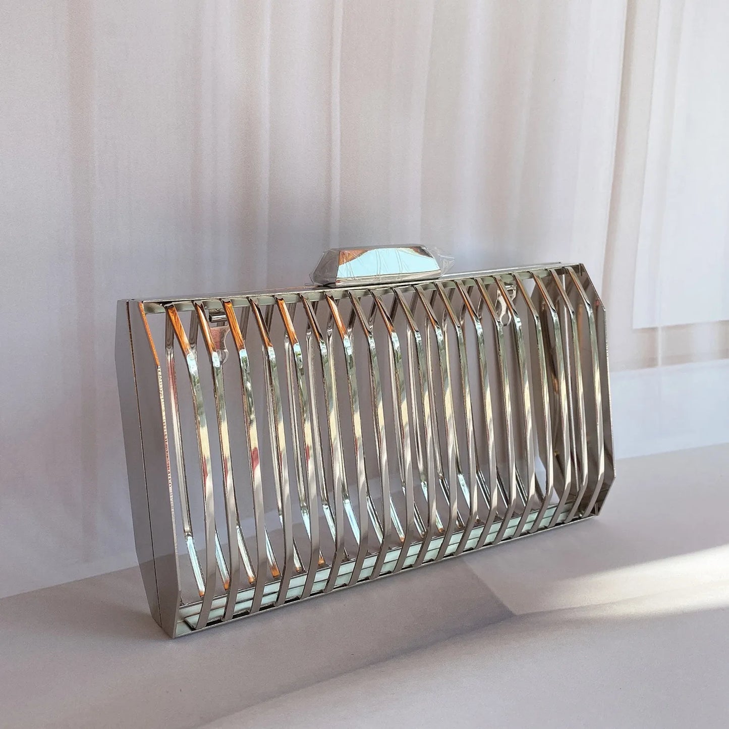 Gold Metal Cage Clutch – Luxury Chain Crossbody for Women’s Evening & Wedding