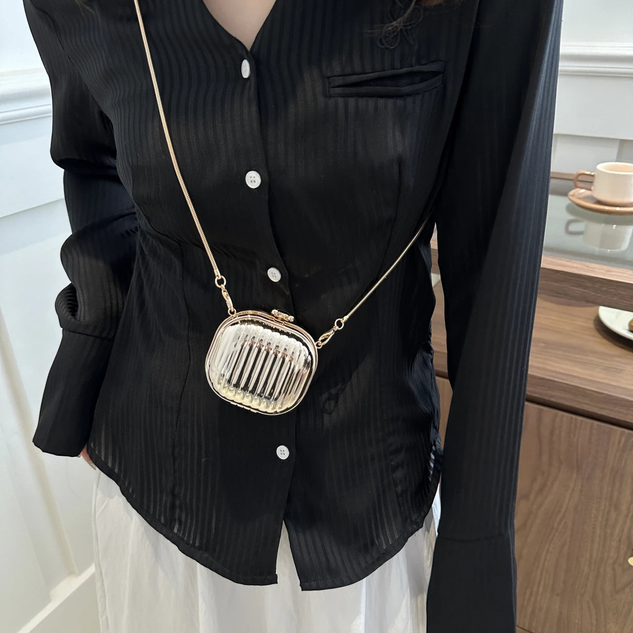 Golden Acrylic Mini Bag – Fashion Chain Shoulder Handbag for Dinner & Events
