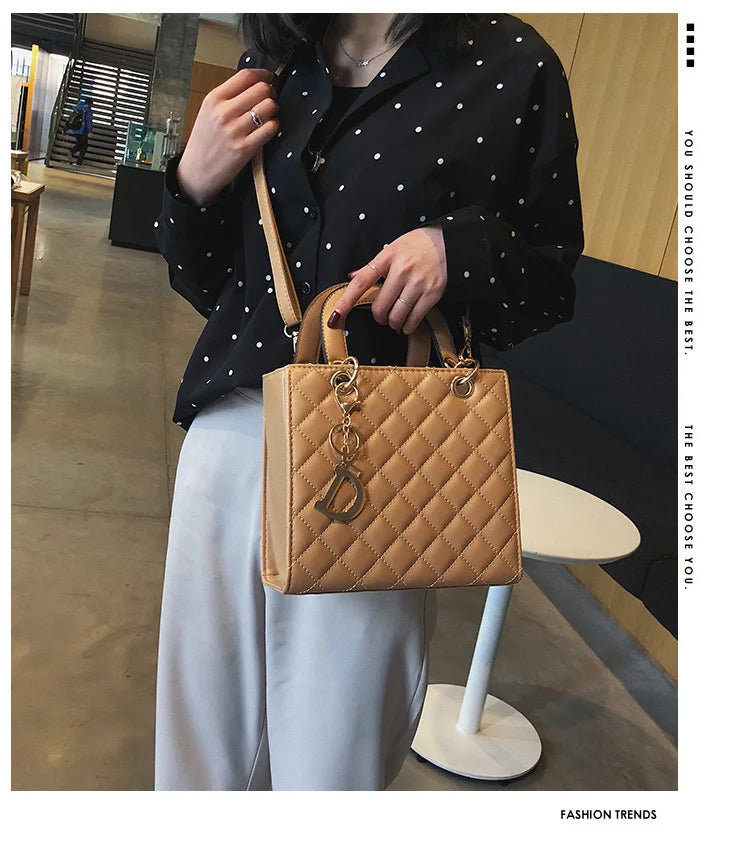 Luxury Chain Tote – Trendy Quilted Design & Versatile Carry