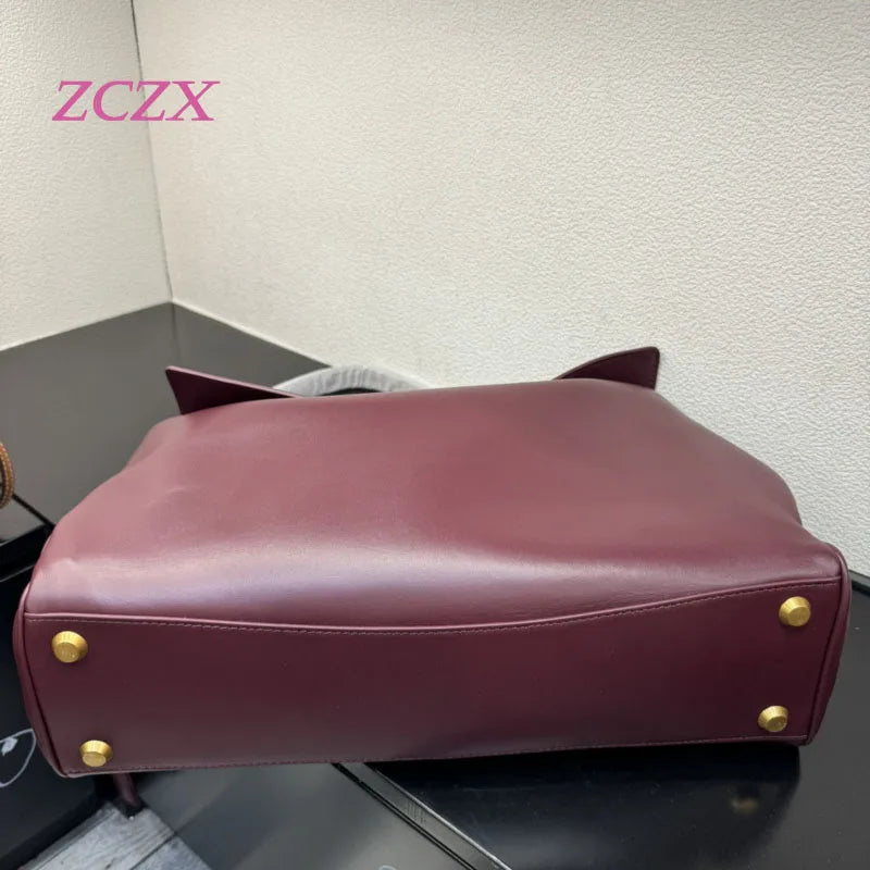 Genuine Leather Shoulder Bag – Fashionable Large-Capacity Armpit Handbag for Women