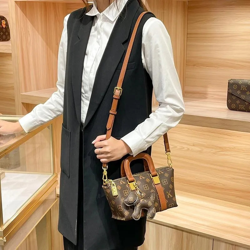 Retro Designer Handbag – High-End Autumn/Winter Shoulder & Crossbody Tote for Women