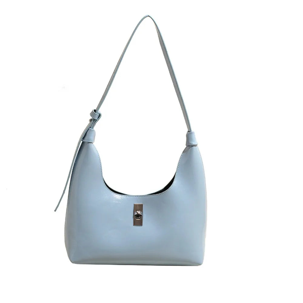 Minimalist Crescent Hobo Bag – Soft Leather Tote for Commuting & Outdoor Use
