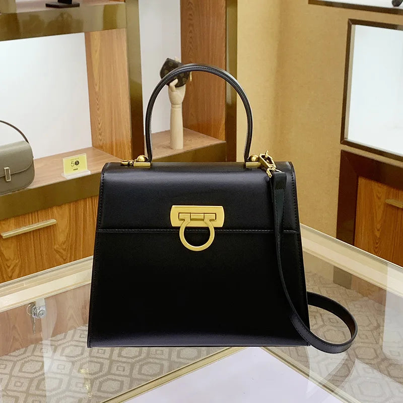 French Soft Leather Crossbody – Fashionable Kelly-Style Handbag with Horseshoe Buckle