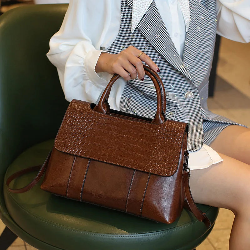 Genuine Cowhide Leather Tote – High-Quality Large Capacity Shoulder & Crossbody Bag for Women