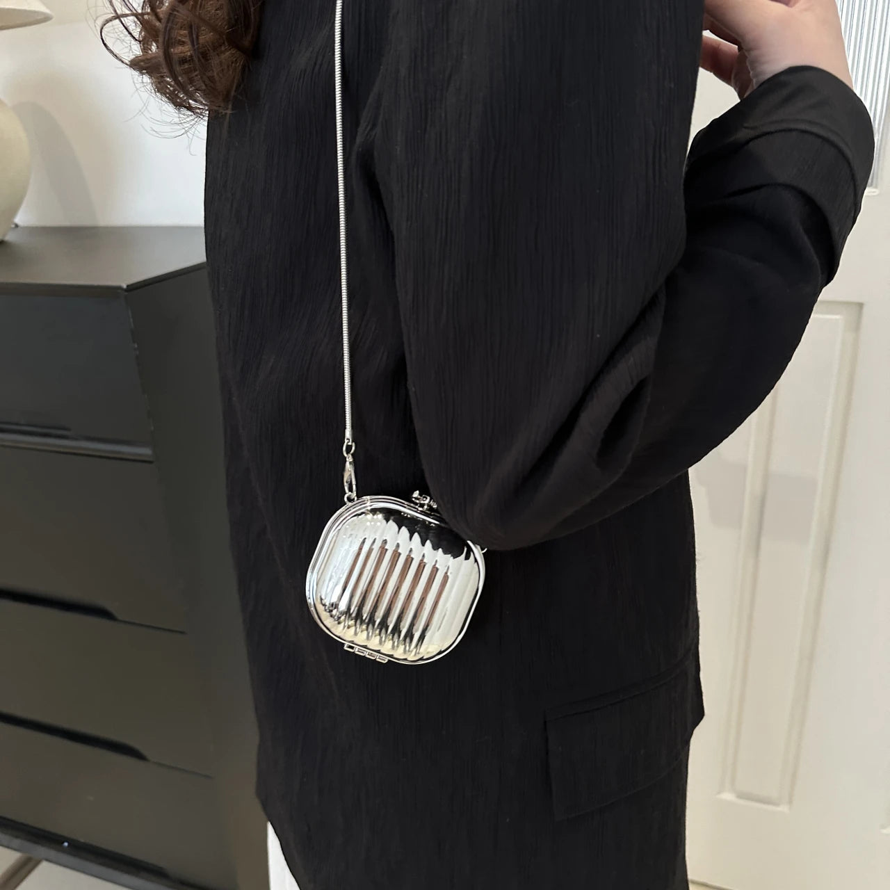 Golden Acrylic Mini Bag – Fashion Chain Shoulder Handbag for Dinner & Events