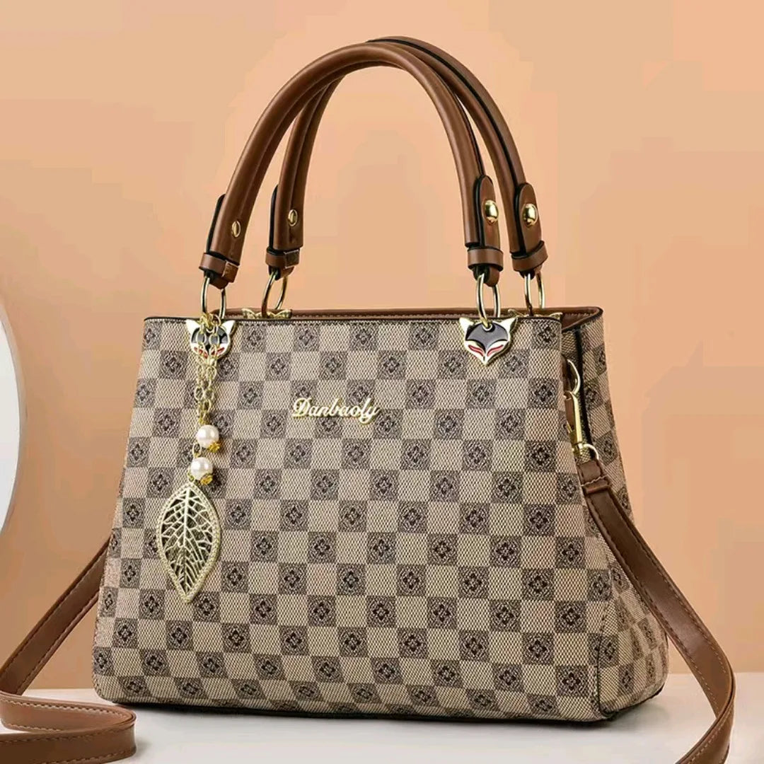Luxury Designer Shoulder Bag – Fashionable Crossbody Handbag for Women
