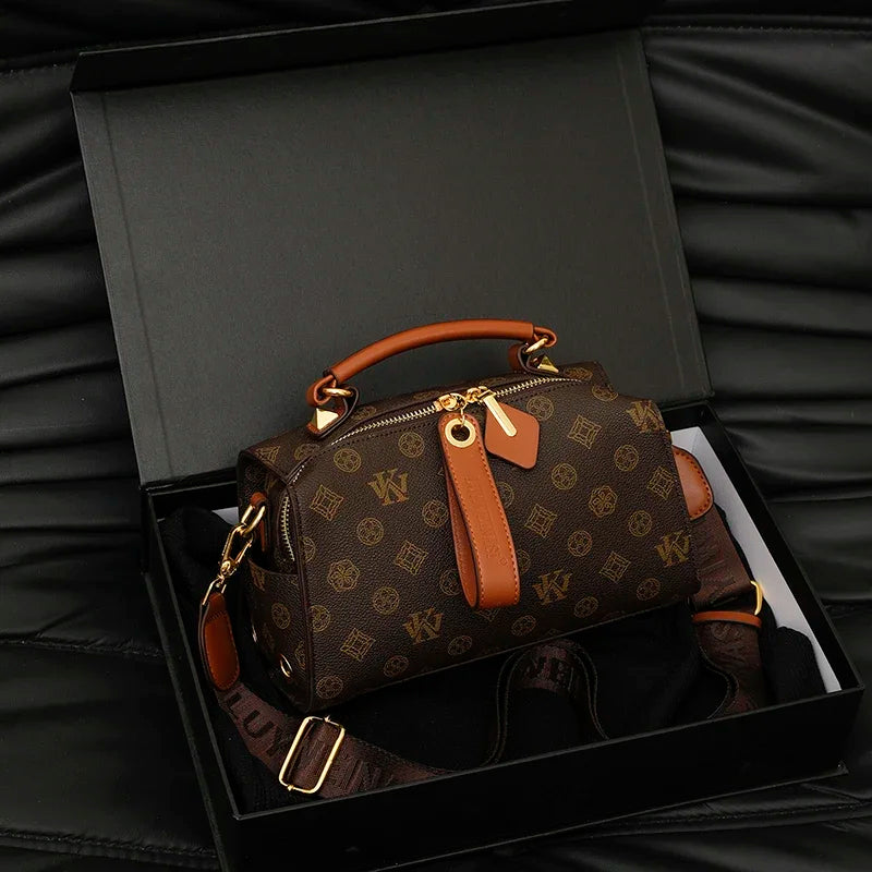 Elegant Leather Shoulder Bag – Luxury Designer Crossbody Tote for Women