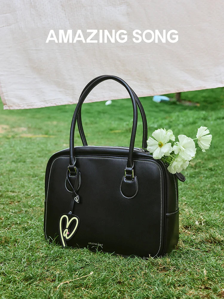 Amazing Song Toast L Bag – Stylish Shoulder Handbag with Unique Design