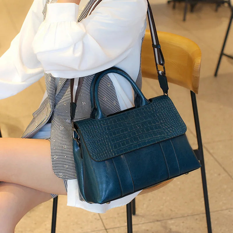 Genuine Cowhide Leather Tote – High-Quality Large Capacity Shoulder & Crossbody Bag for Women