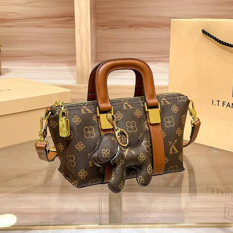 Retro Designer Handbag – High-End Autumn/Winter Shoulder & Crossbody Tote for Women