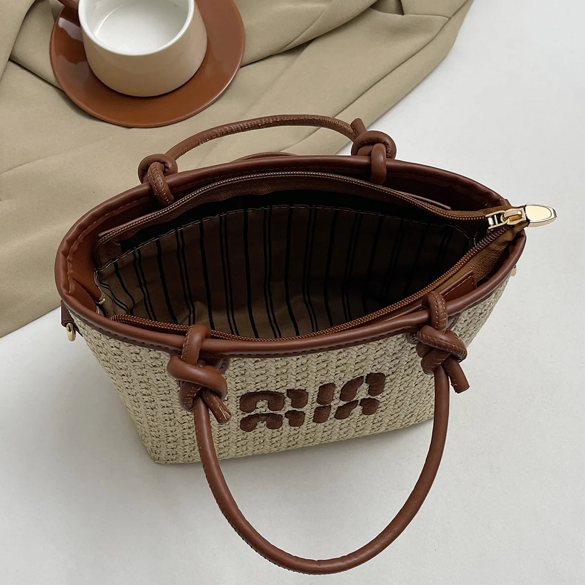 Summer Grass Handbag – Unique Design for Women