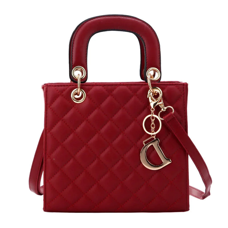 Luxury Chain Tote – Trendy Quilted Design & Versatile Carry