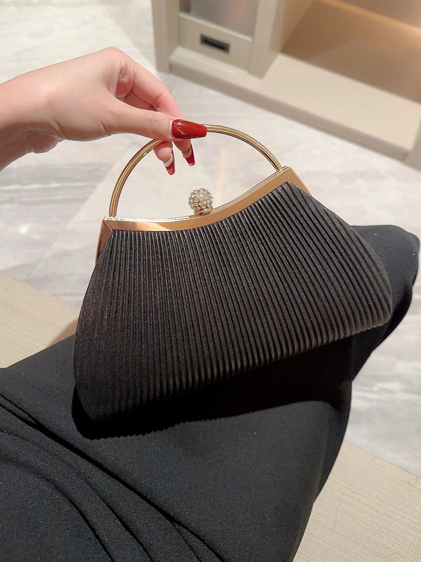 Classic Pleated Evening Bag – Shiny Handheld Clutch with Rhinestone Detail for Women