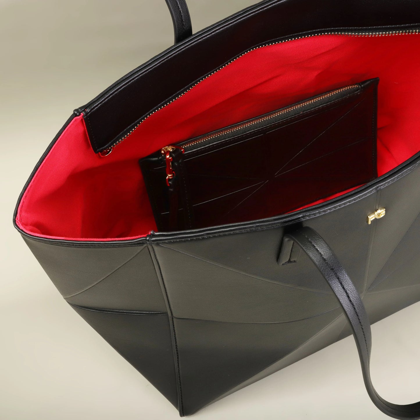 PG Foldable Shoulder Bag – Classic, Simple & Stylish