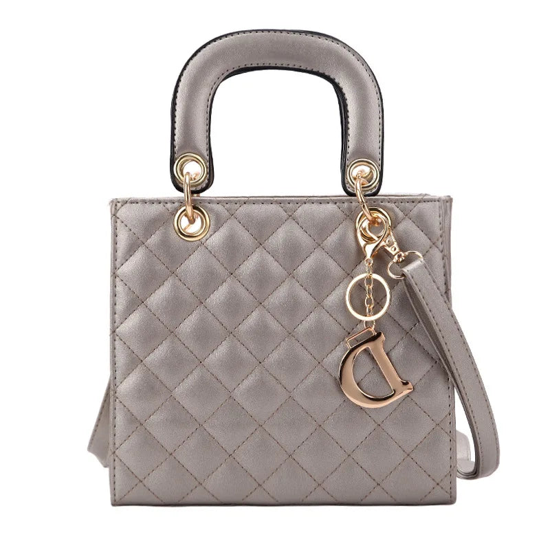 Luxury Chain Tote – Trendy Quilted Design & Versatile Carry