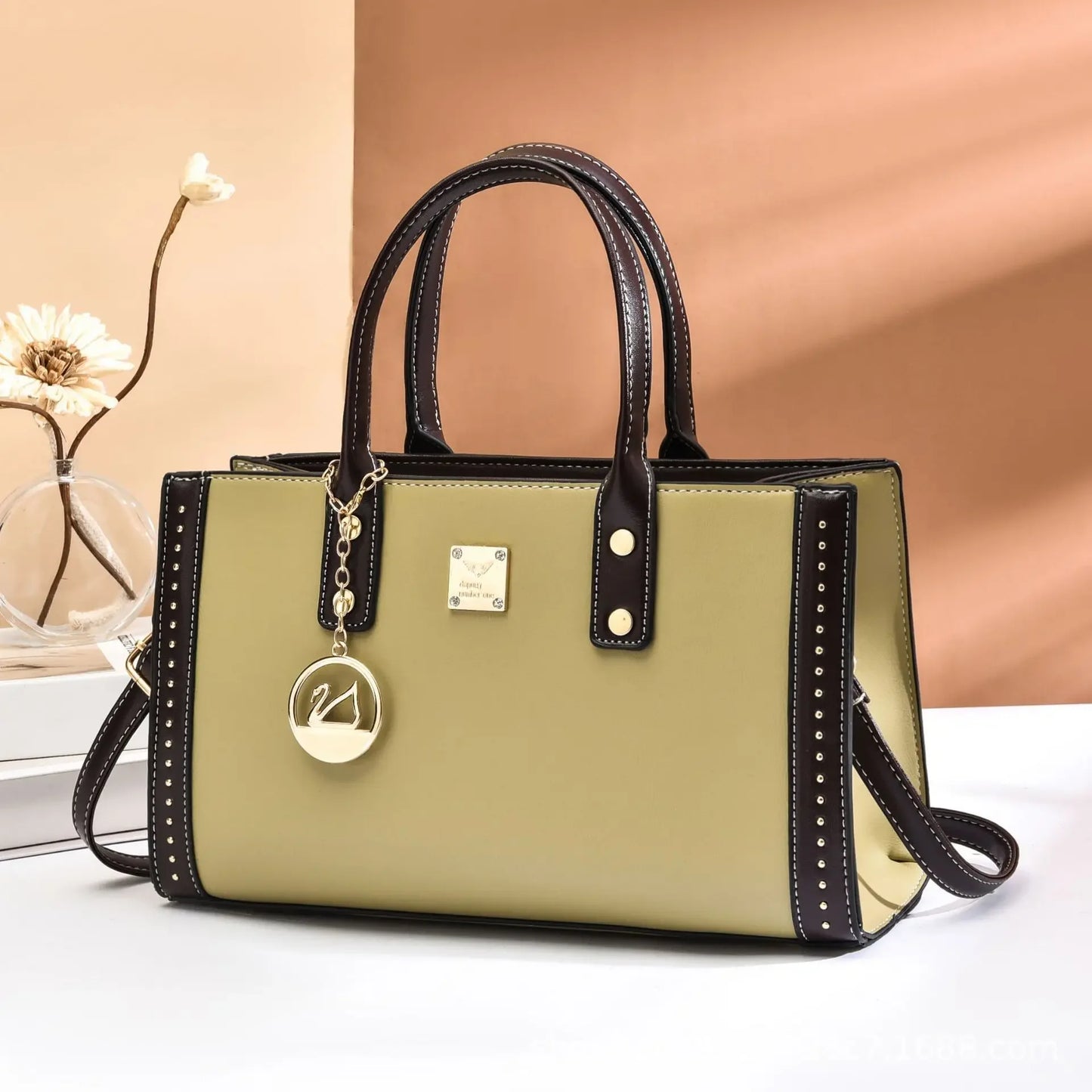 Luxury Leather Designer Tote – Large Capacity Crossbody Handbag for Women