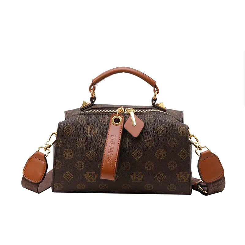 Elegant Leather Shoulder Bag – Luxury Designer Crossbody Tote for Women