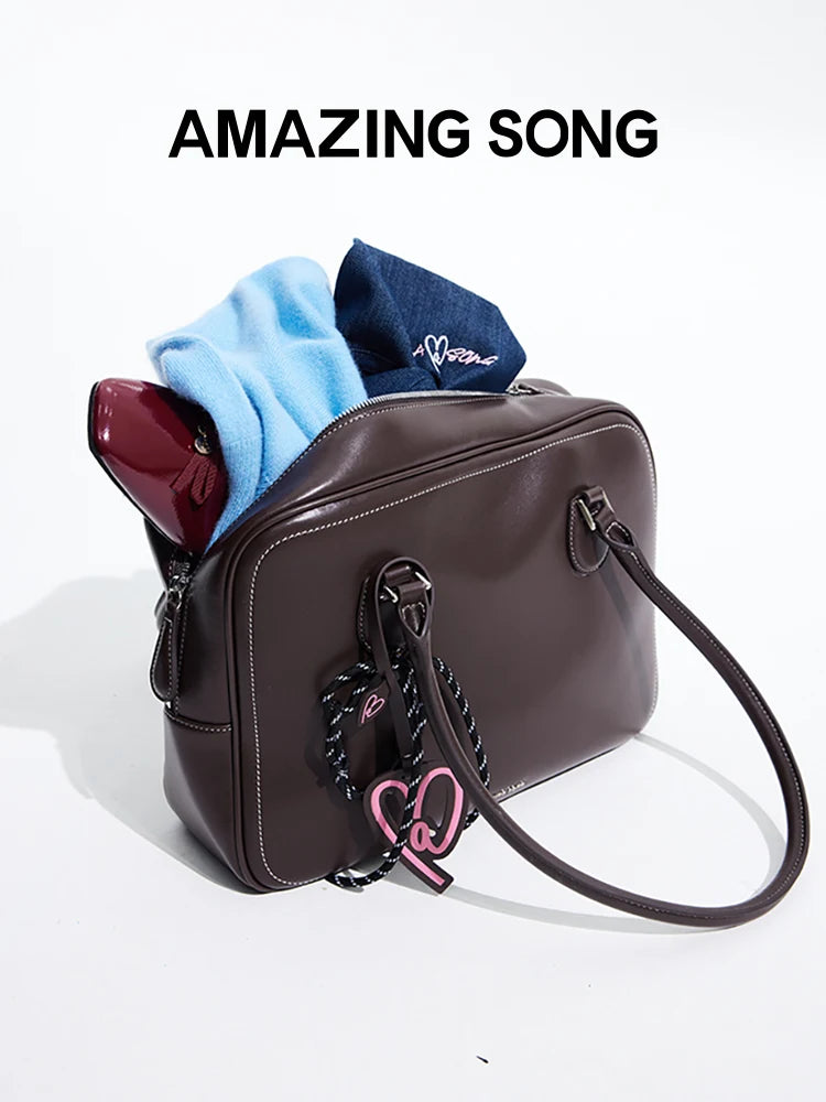 Amazing Song Toast L Bag – Stylish Shoulder Handbag with Unique Design