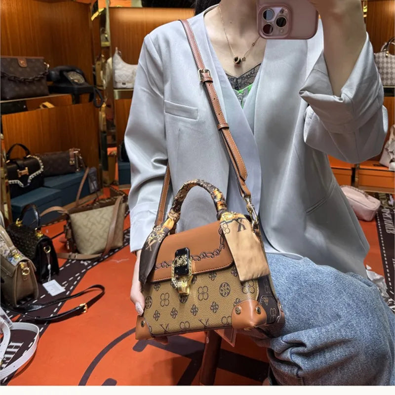 Light Luxury Designer Handbag – High-End Autumn/Winter Shoulder Crossbody for Women
