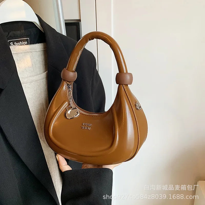 Low-Key Luxury Crescent Bag – High-End Summer Underarm & Shoulder Messenger
