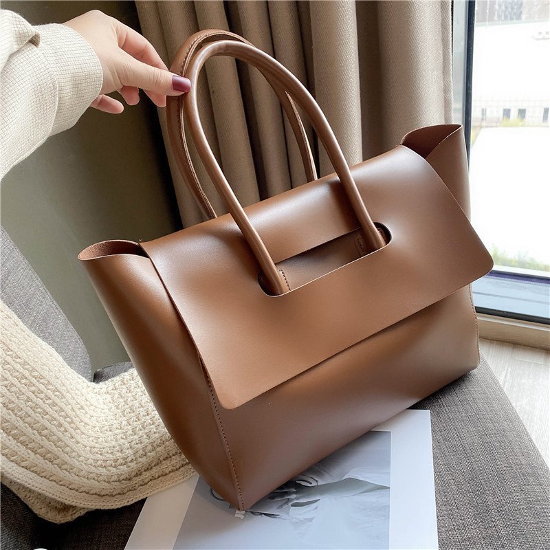 Luxury Women’s Shoulder Bag – Soft Premium Leather Feel, Large Capacity Designer Tote, Timeless Retro Elegance