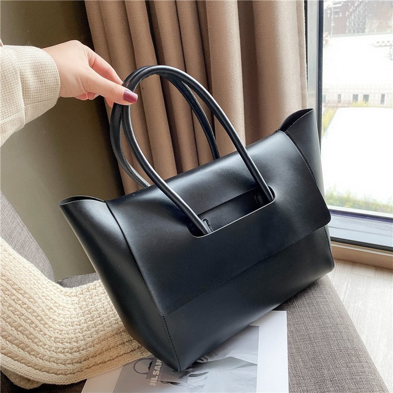 Luxury Women’s Shoulder Bag – Soft Premium Leather Feel, Large Capacity Designer Tote, Timeless Retro Elegance