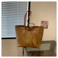 Large-Capacity Commuter Bag – Timeless, Trendy & Practical