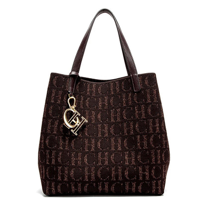 Statement Bucket Bag – Stylish, Roomy & On-the-Go