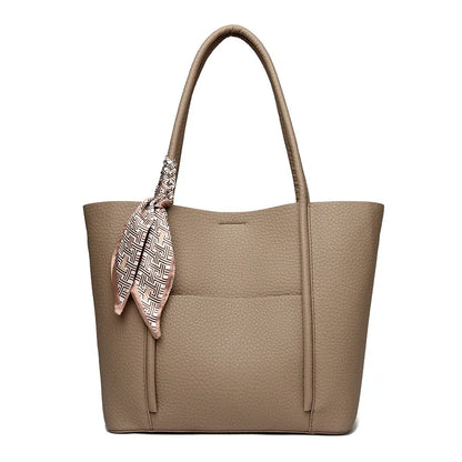 Genuine Leather Tote – Vintage Style, Everyday Elegance"