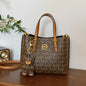 Elegant Designer Tote – Versatile, Spacious & Fashion-Forward