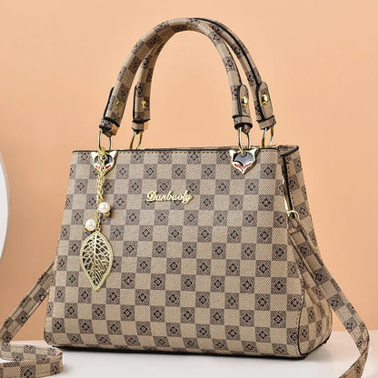 Luxury Designer Shoulder Bag – Fashionable Crossbody Handbag for Women