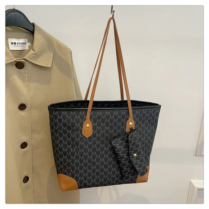Large-Capacity Commuter Bag – Timeless, Trendy & Practical