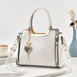Retro-Inspired Shoulder Bag – Chic, Versatile & Premium
