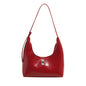 Minimalist Crescent Hobo Bag – Soft Leather Tote for Commuting & Outdoor Use