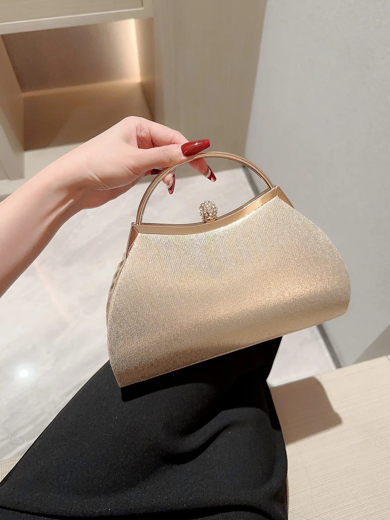 Classic Pleated Evening Bag – Shiny Handheld Clutch with Rhinestone Detail for Women