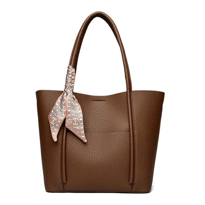 Genuine Leather Tote – Vintage Style, Everyday Elegance"