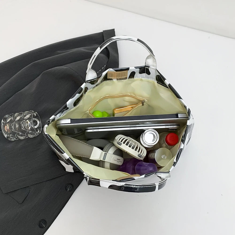 Large Capacity Tote – Chic, Durable & Commute-Ready"