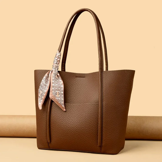 Genuine Leather Tote – Vintage Style, Everyday Elegance"