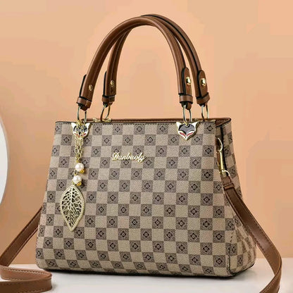 Luxury Designer Shoulder Bag – Fashionable Crossbody Handbag for Women