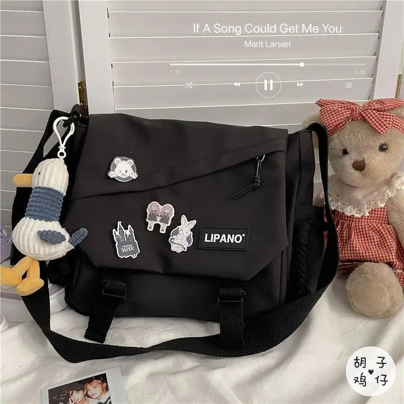 Retro Large Capacity Shoulder Tote