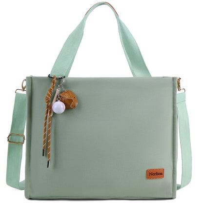 Lightweight Canvas Tote – Comfy, Chic & Commuter-Friendly