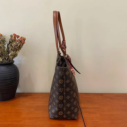 Luxury Genuine Leather Messenger Bag – High-Quality Women’s Crossbody with Magnetic Closure
